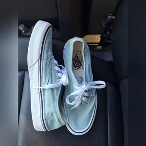 Womens Van's Size 6.5 Sneakers.
